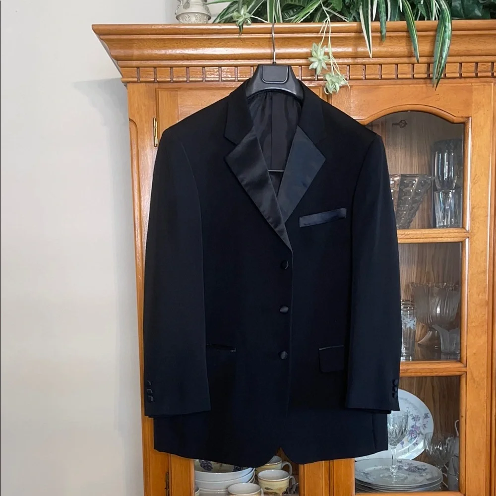 Apollo King Men’s Designer Black Tuxedo Blazer 44R & Matching Tuxedo pants 38R
